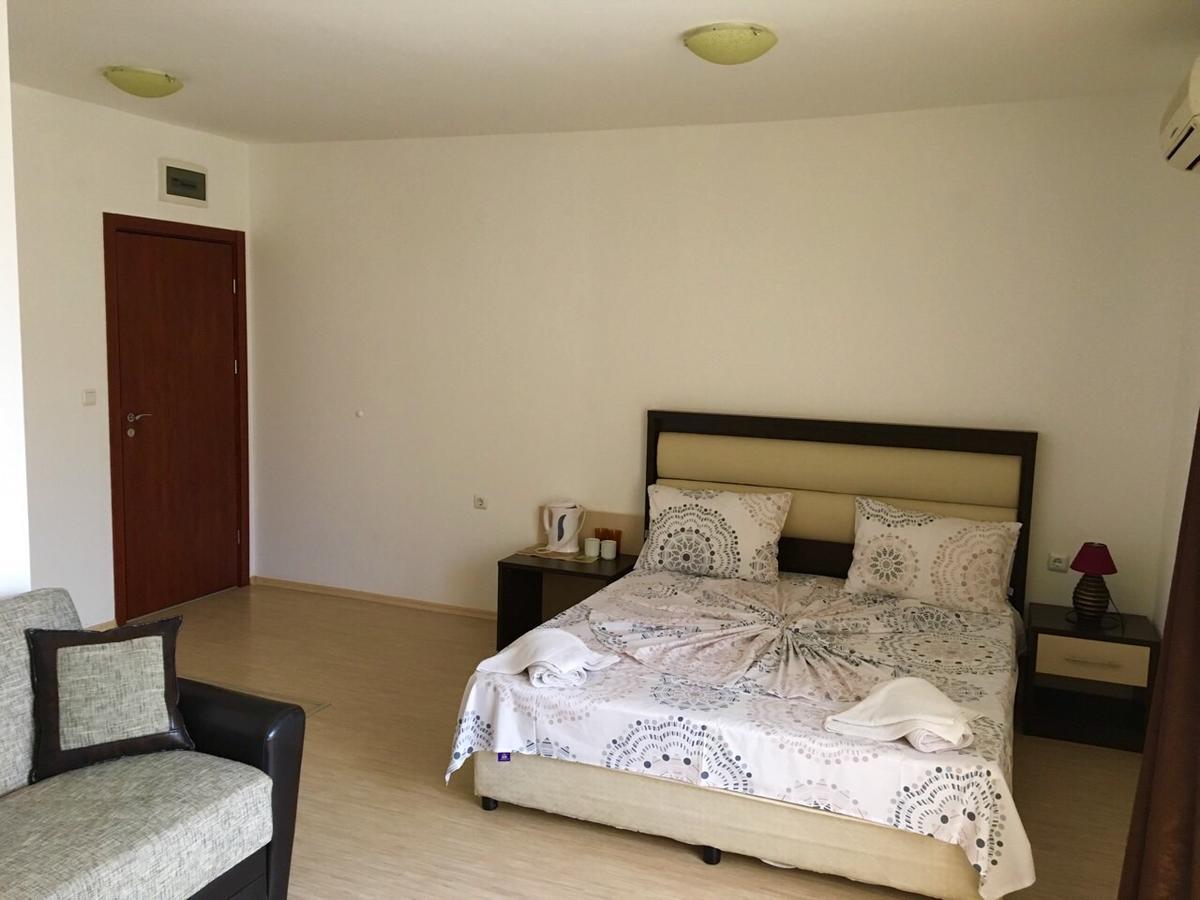 Siana 3 Suits Apartamento Pomorie Exterior foto